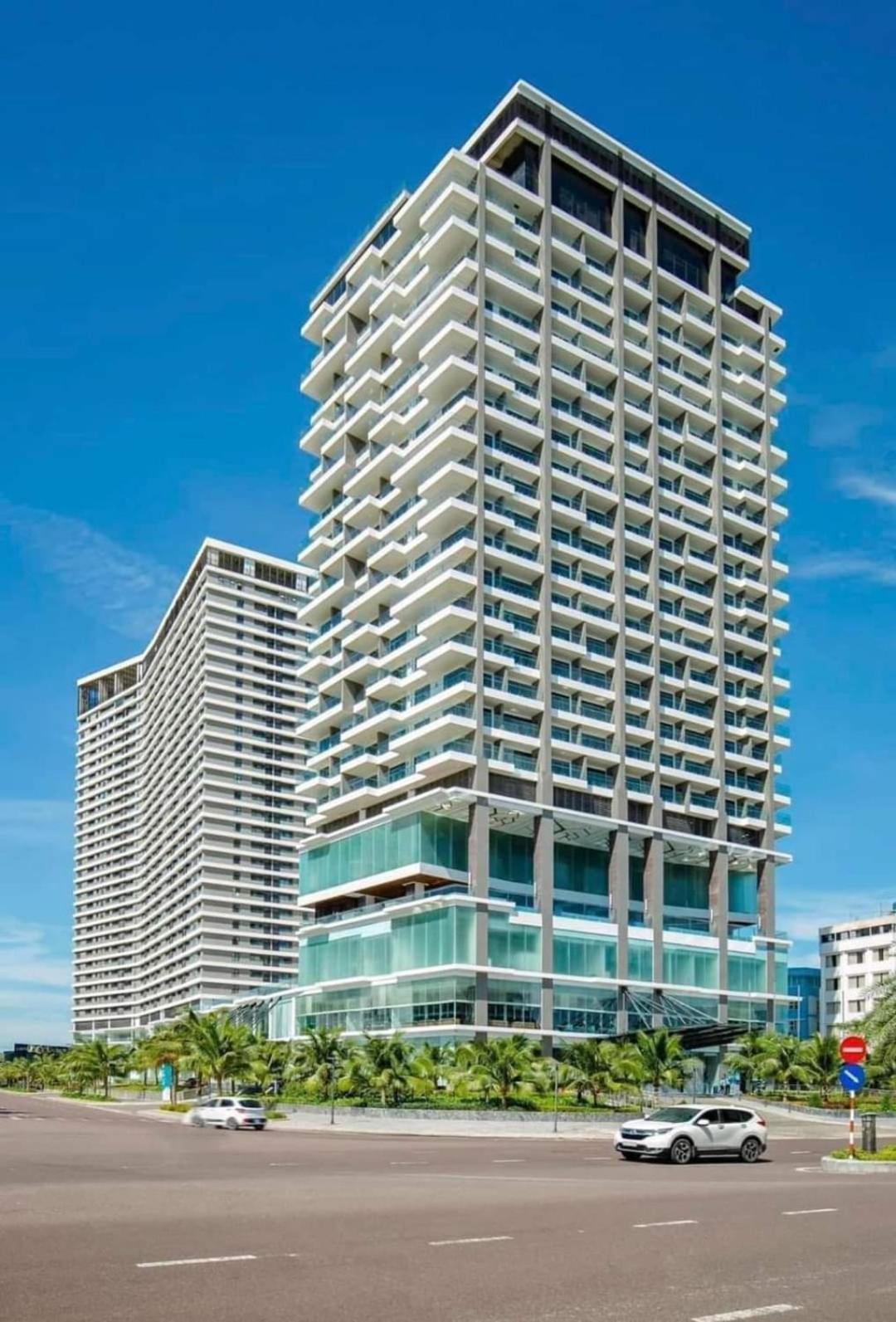 Flc Sea Tower Quy Nhon Ban Cong, Bon Tam, Ho Boi Co Phi, Sat Bien Luaran gambar